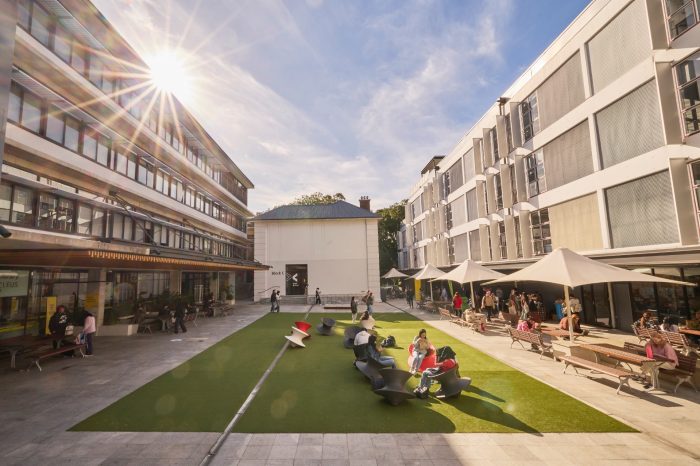 Art and Design Paddington campus courtyard
