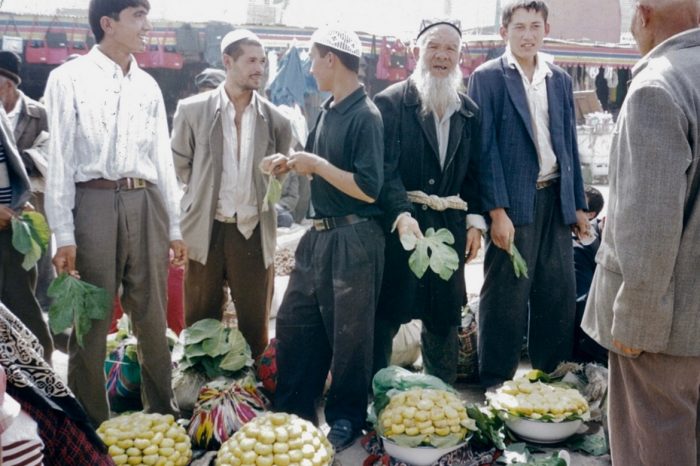Fig sellers Kashgar