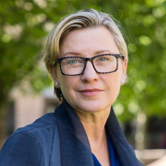 Headshot of Marnie Feneley