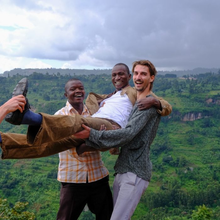 UNSW Engineering students in Uganda