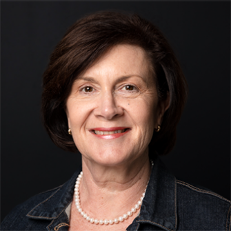 Theresa Wisniewski headshot