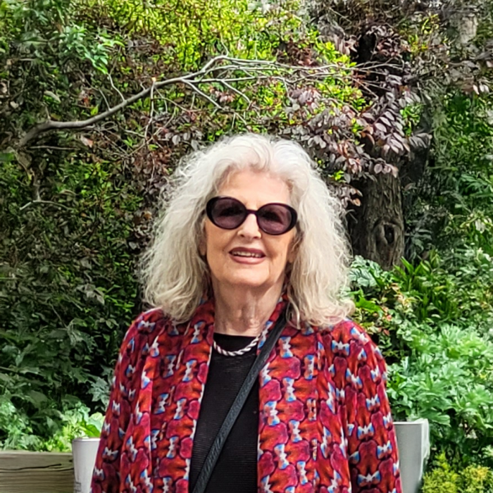 Armande van Stom - AJ Eiffel tower v3