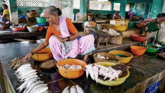 Bandoli indian women selling