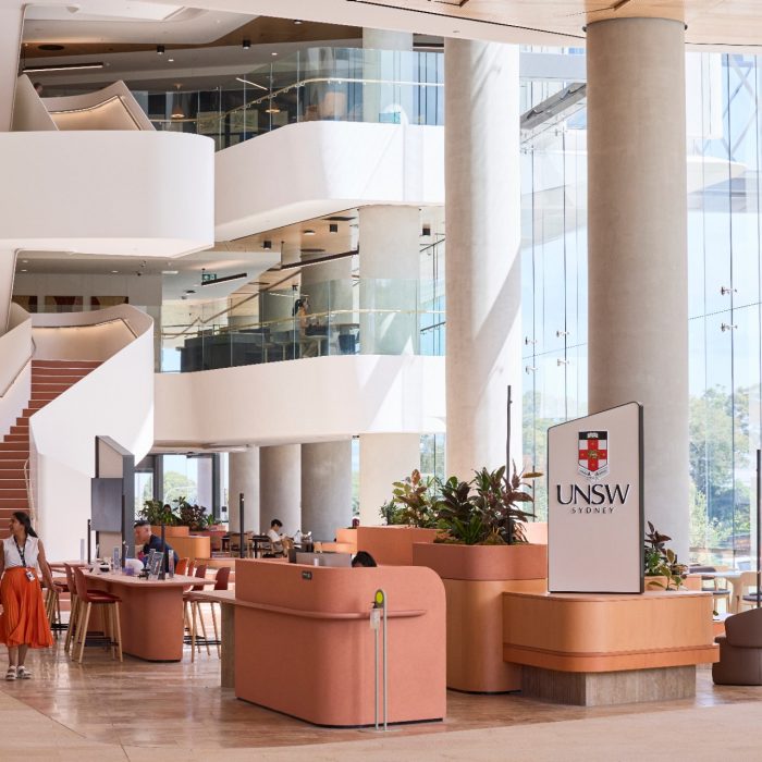 2025-10-23-HTH-Stock-photography