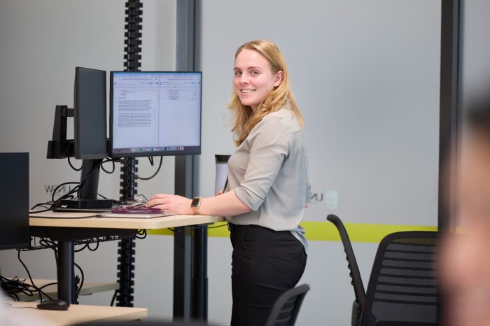 Students at the Itegrated Accute Services building.