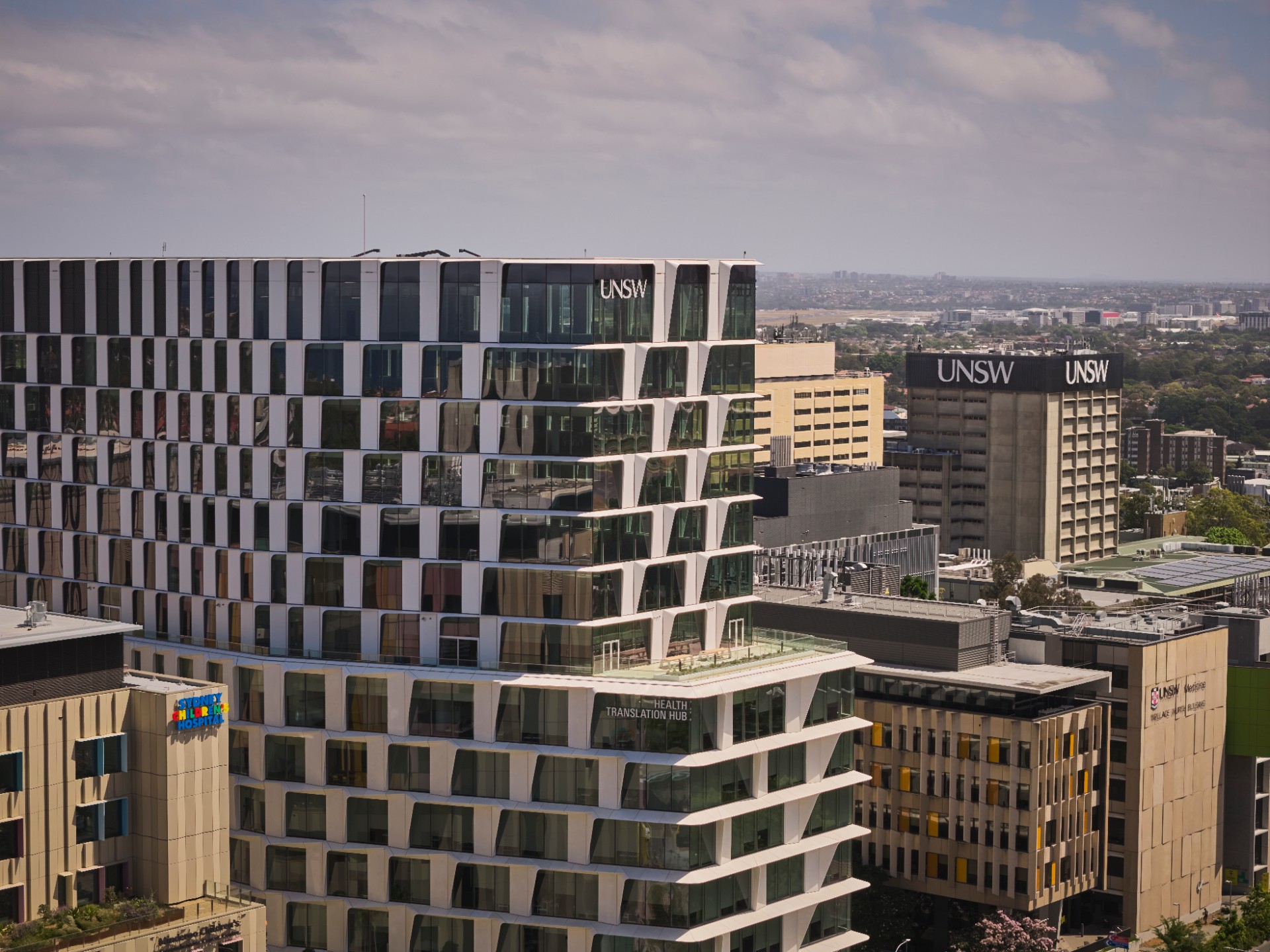 External images of the UNSW HTH Kensington. 