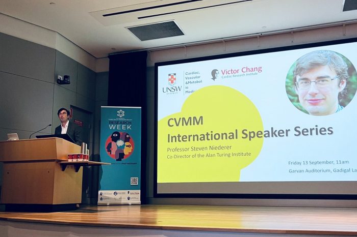 prof steven niederer presenting on stage