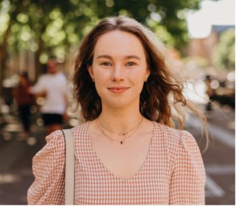 Sarah Ashcroft Headshot