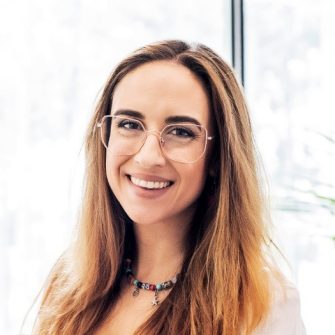 Paulia Stehlik headshot