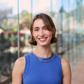 Anneke de Vries-Egan