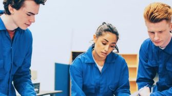 science-students-in-learning