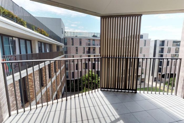 The largest of The Kensington Colleges, Baxter was established in 1966 and is named after the first Vice-Chancellor of UNSW, Philip Baxter. Diversity is at the heart of the College and the layout promotes residents to form close-knit relationships within their floor and the rest of the College. On the sporting field, Baxter has proven to be a formidable force and many an inter-college rivalry has formed!