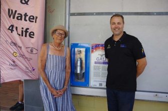 Dharriwaa Elders Group Secretary Virginia Robinson (L) and Taylor Jordan, HL Mullane & Son. 