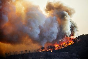 Out of control fire on Narrow Neck Plateau, Katoomba, Blue Mountains, Australia. 