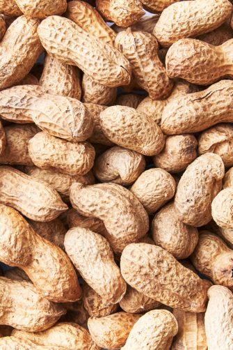 High-quality graphene made from waste peanut shells