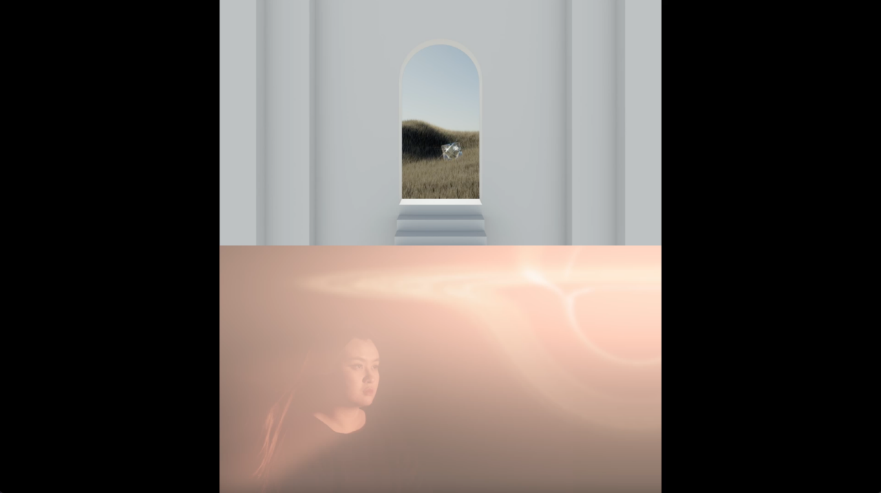 Seance of the living artwork