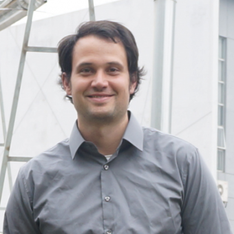 Robert Taylor headshot